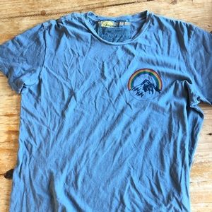NWOT aviator nation chasing rainbows vintage tee